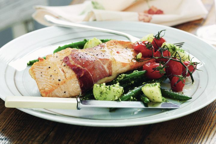 Baked Salmon With Pesto Potatoes And Beans