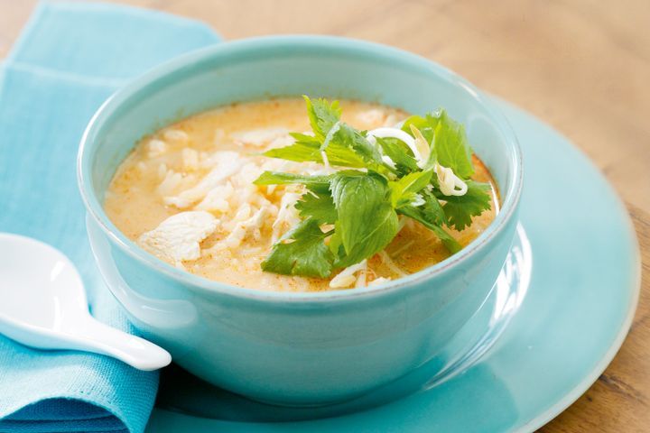Coconut Chicken and Rice Soup With Bean Sprouts