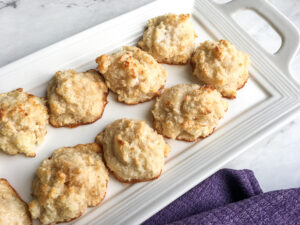 5-Ingredient Chewy Coconut Macaroons